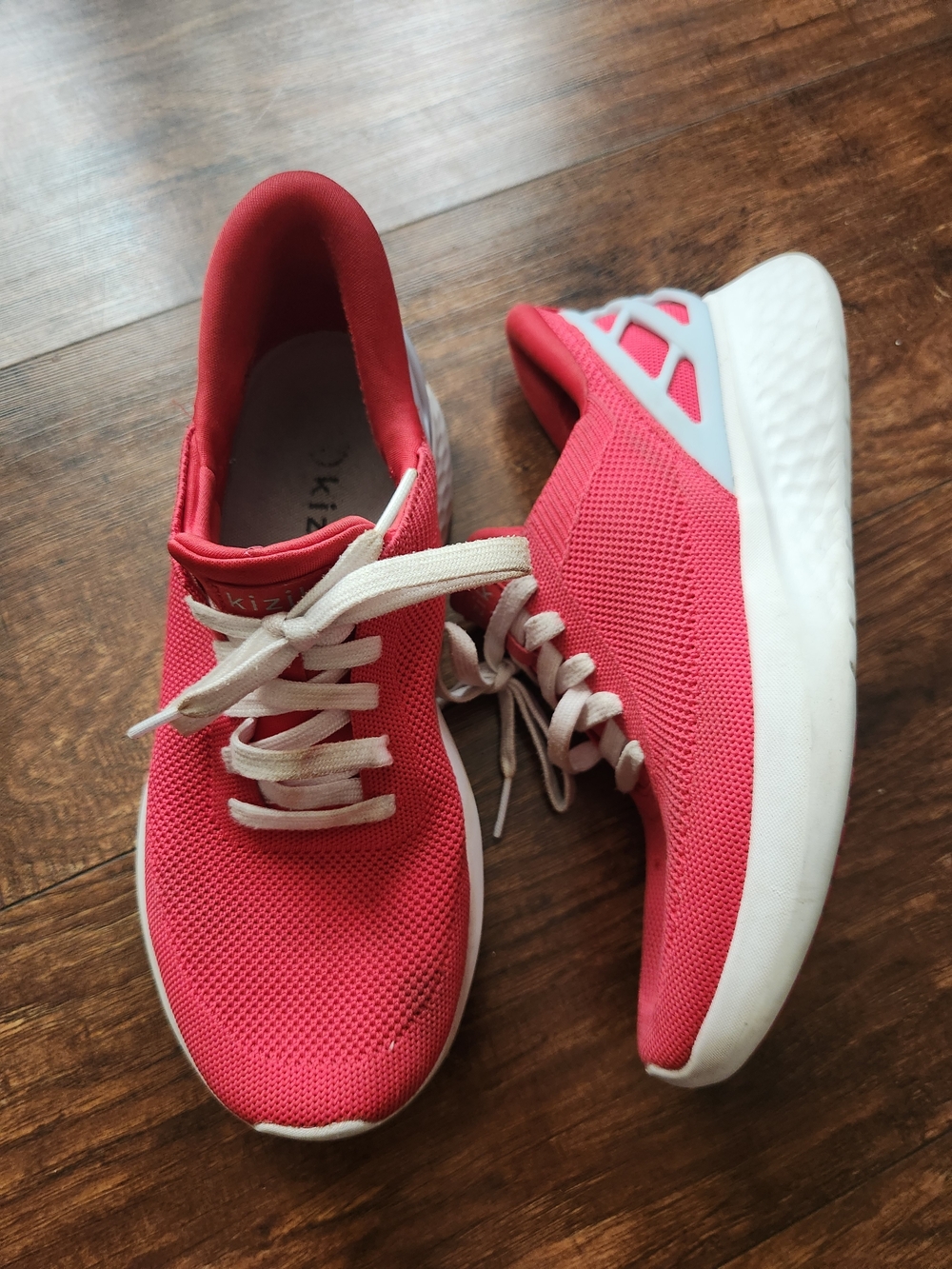 Kizik Athens Women’s Watermelon Red Mesh Lace-Up Athletic Sneakers